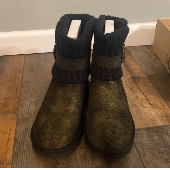 Authentic metallic UGG boots - Picture 9 of 12